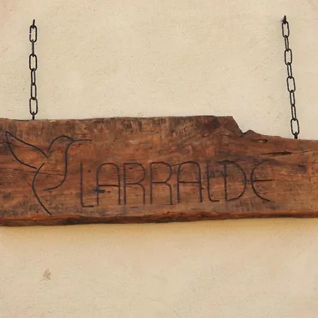 Casa Larralde * Bisimbre